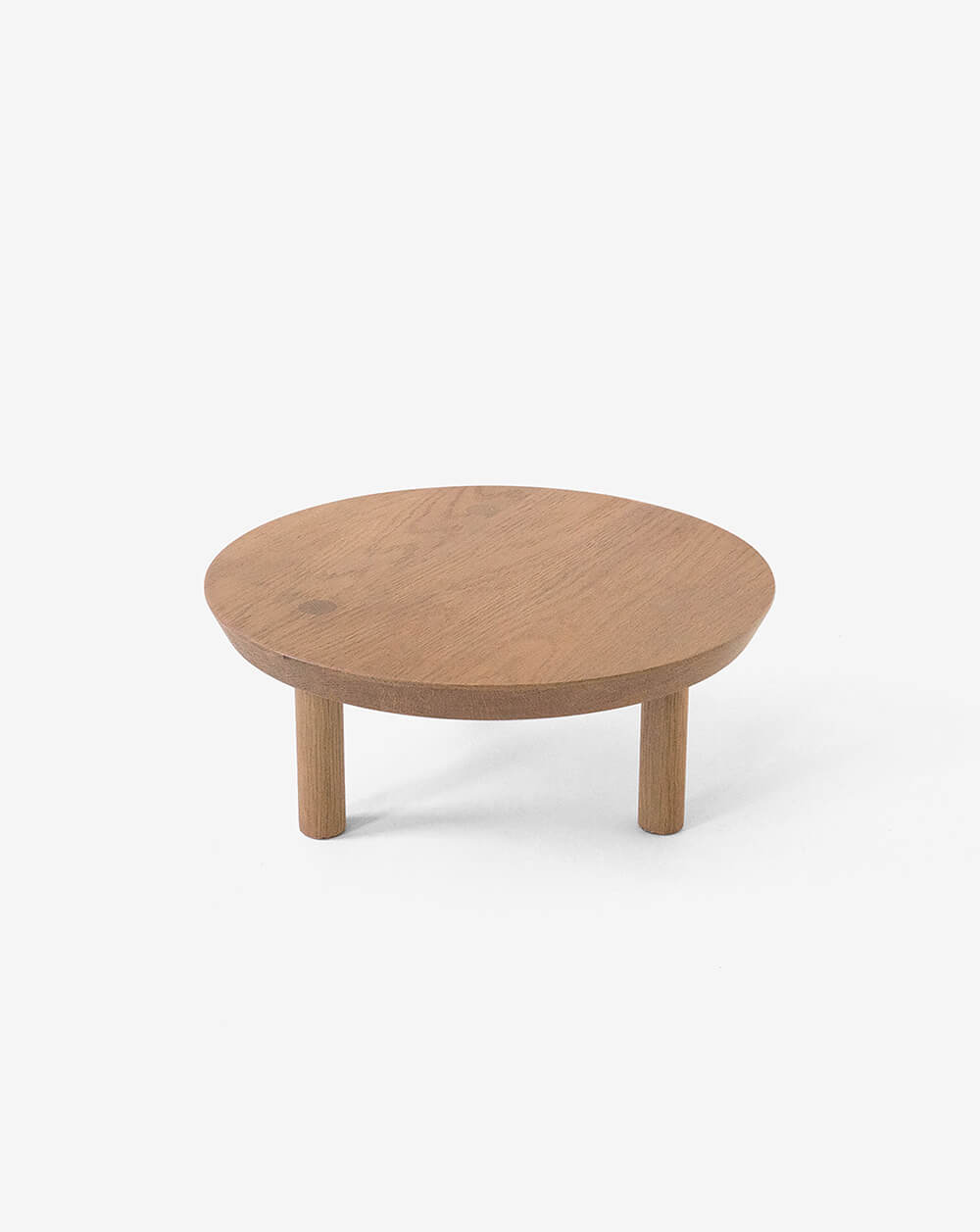 Nude Yucca Stand